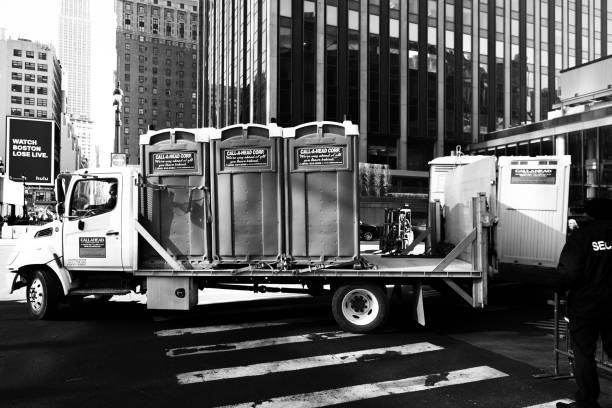Porta potty delivery and setup in Pearl City, HI